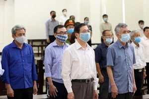 Các bị cáo tại tòa.