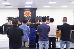 Các bị cáo tại tòa.