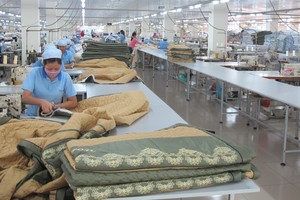 EVE tăng giá xấp xỉ 30% sau khi Red River Holdings thoái vốn