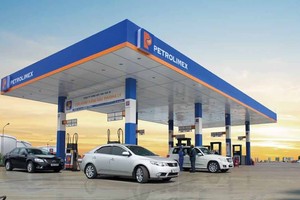 Petrolimex (PLX) đặt kế hoạch lợi nhuận giảm 72% và dự kiến thoái vốn nhà nước về 51%