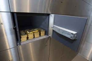 Dòng tiền thông minh ưa thích vàng hơn cổ phiếu