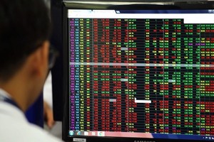 Sau cú rớt mạnh, thị trường chứng khoán còn yếu tố nào cho kỳ vọng hồi phục