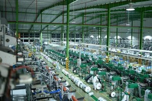 Một cổ đông cá nhân liên tục trading cổ phiếu Nhựa Hà Nội (NHH)