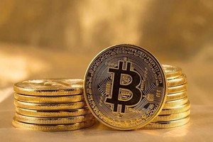 El Salvador bắt đầu khai thác bitcoin bằng năng lượng từ núi lửa