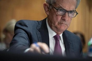 Dự đoán Fed tăng lãi suất trong năm 2022 sau tín hiệu thắt chặt chính sách tiền tệ nhanh hơn