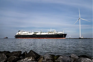 Các trạm khí đốt nổi khổng lồ có thể giúp giải quyết cuộc khủng hoảng năng lượng ở châu Âu