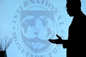 Thách thức lớn nhất của châu Á là nợ và sự tháo chạy của dòng vốn