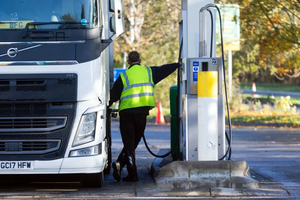 Các tổ chức có sự khác biệt trong dự báo nhu cầu dầu mỏ