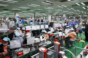 Trung Quốc tìm cách giữ chân các công ty đa quốc gia khi nhu cầu dịch chuyển sản xuất tăng lên