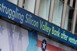 Các cơ quan quản lý đang tìm tổ chức mua lại Silicon Valley Bank (SVB) để tránh ảnh hưởng lan rộng