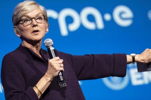 Bà Jennifer Granholm, Bộ trưởng Năng lượng Mỹ.