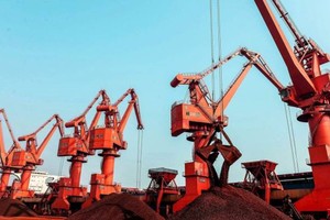Nhu cầu Trung Quốc suy yếu đẩy giá quặng sắt xuống mức thấp nhất trong 5 tháng
