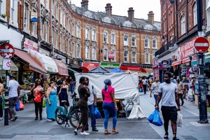 Anh là quốc gia duy nhất trong G7 có lạm phát tiếp tục tăng