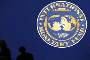 IMF: Nợ toàn cầu đã giảm xuống còn 235.000 tỷ USD vào năm 2022 nhưng vẫn cao hơn mức tiền Covid