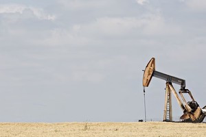 IEA: Giá dầu giảm phản ánh sự suy giảm của nhu cầu