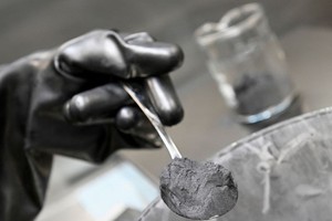 Việc hạn chế xuất khẩu than chì của Trung Quốc sẽ đẩy nhanh các kế hoạch về lựa chọn thay thế