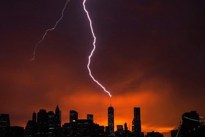 S&P Global: Các rắc rối đang hình thành trên khu vực doanh nghiệp toàn cầu khi chi phí nợ tăng và lợi nhuận giảm dần