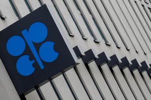 Giá dầu có tuần giảm thứ tư liên tiếp trước thềm cuộc họp OPEC+