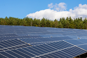 Ngành năng lượng mặt trời của Mỹ tăng trưởng kỷ lục vào năm 2023