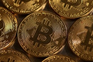 Anh mở đường cho chứng khoán liên quan tới tiền điện tử