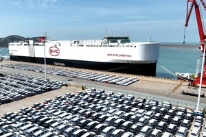 Doanh số bán xe điện tăng mạnh