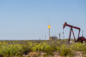 IEA: Nhu cầu dầu thô sắp đạt đỉnh và thặng dư nguồn cung lớn dự kiến ​​vào năm 2030