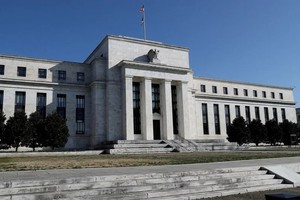 Fed có thể sẽ không vội cắt giảm lãi suất