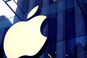 Anh khép lại các cuộc điều tra cửa hàng ứng dụng của Apple và Google