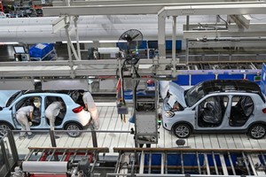 EU bỏ phiếu thông qua áp thuế xe điện nhập khẩu từ Trung Quốc