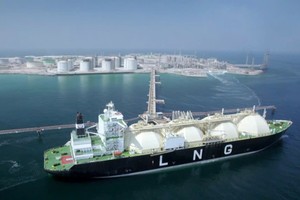 Sự thống trị thị trường LNG của Qatar đang đối mặt với sự cạnh tranh từ Mỹ và UAE