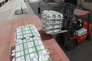 Trung Quốc chấm dứt hoàn thuế xuất khẩu nhôm và đồng