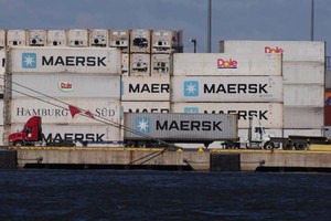 Nhu cầu về container sẽ giảm trong vài tháng vì những chính sách thuế quan