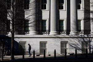 Các nhà đầu tư Nhật Bản đã bán hơn 20 tỷ USD trái phiếu nước ngoài khi thuế quan làm rung chuyển thị trường