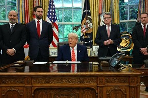 Tổng thống Trump công bố thoả thuận thương mại với Anh