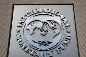 IMF cảnh báo bất ổn thương mại gia tăng khi Mỹ đưa ra mức thuế quan mới 