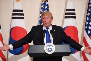 Tổng thống Donald Trump tuyên bố đạt được thỏa thuận thương mại với Hàn Quốc