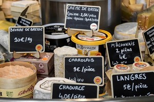 Trung Quốc áp thuế lên tới 42,7% đối với các sản phẩm sữa từ EU