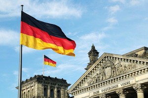 Kinh tế Đức tiếp tục tăng trưởng bất chấp sự suy thoái của ngành công nghiệp