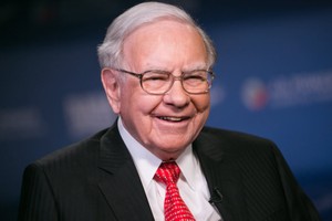 Cổ phiếu Berkshire Hathaway của tỷ phú Warren Buffett thiết lập kỷ lục mới
