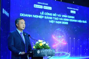 Ông Lê Trọng Minh, Tổng biên tập Báo Đầu tư phát biểu khai mạc lễ Trao giải. Ảnh: Dũng Minh.