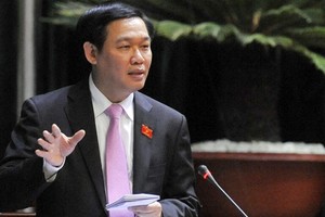 Ông Vương Đình Huệ, Ủy viên Bộ Chính trị, Trưởng ban Kinh tế Trung ương, Đại biểu Quốc hội