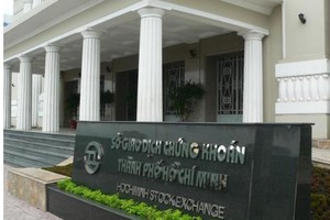 Giao dịch khối ngoại: Tháng 3 bán ròng tới 7.952 tỷ đồng giá trị cổ phiếu trên HOSE