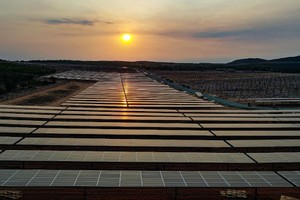 Dự án Điện mặt trời Hồng Phòng 4 được nhận giải thưởng Năng lượng bền vững