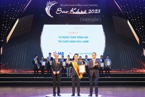 BIZ MBBank (MBB) giành 3 giải Sao Khuê nhờ công nghệ AI và dữ liệu lớn
