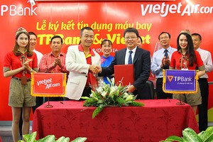 TP Bank cung cấp tín dụng máy bay cho Vietjet