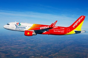 Ba chuyến bay Vietjet ngày 4/10 bị hủy vì... chim trời
