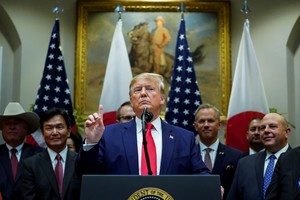 Tổng thống Mỹ Donald Trump trong buổi lễ ký kết Hiệp định thương mại Mỹ - Nhật ngày 7/0 tại Nhà Trắng. Ảnh: AFP.