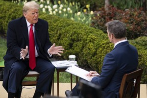 Tổng thống Mỹ Donald Trump trong cuộc phỏng vấn với Fox News.