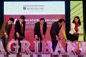 Agribank điều chỉnh logo và thay đổi địa điểm trụ sở 