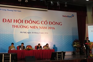 VietinBank không chia cổ tức năm 2015 dù lãi 7.345 tỷ đồng